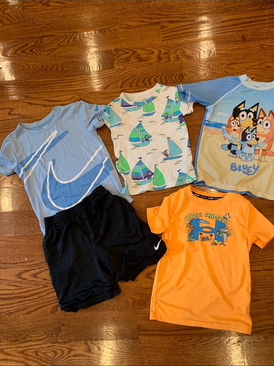 Under Armour Other - Under Armour Bright Orange Kids Short Sleeve Tee with Graphic bundle of 5